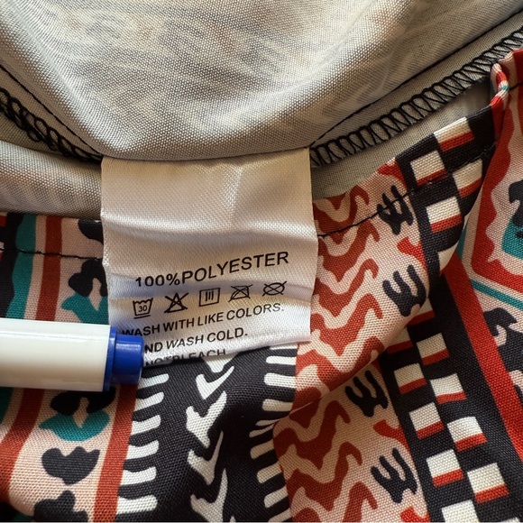 Set Of 2 Western Print Sleeveless Tops Women’s Size Small Multicolor Lightweight - Picture 10 of 11